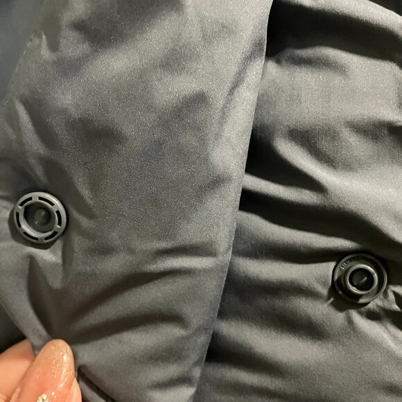 BRAND NEW Lululemon Sleek City Jacket - Picture 8 of 9